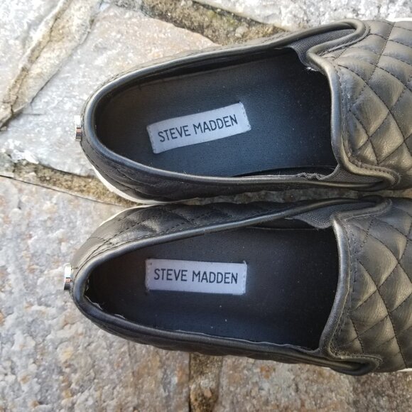 Steve Madden Ecentrco Quilted Slide On Sneakers 8 - Picture 8 of 8